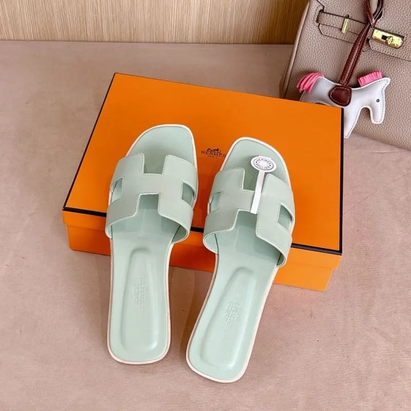 RelaxedFit Hermes Slippers 28053