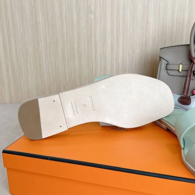 RelaxedFit Hermes Slippers 28053