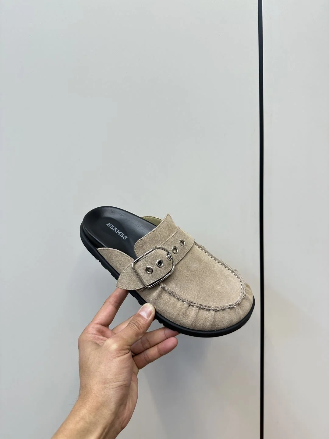 Bright Hermes Slippers 26416