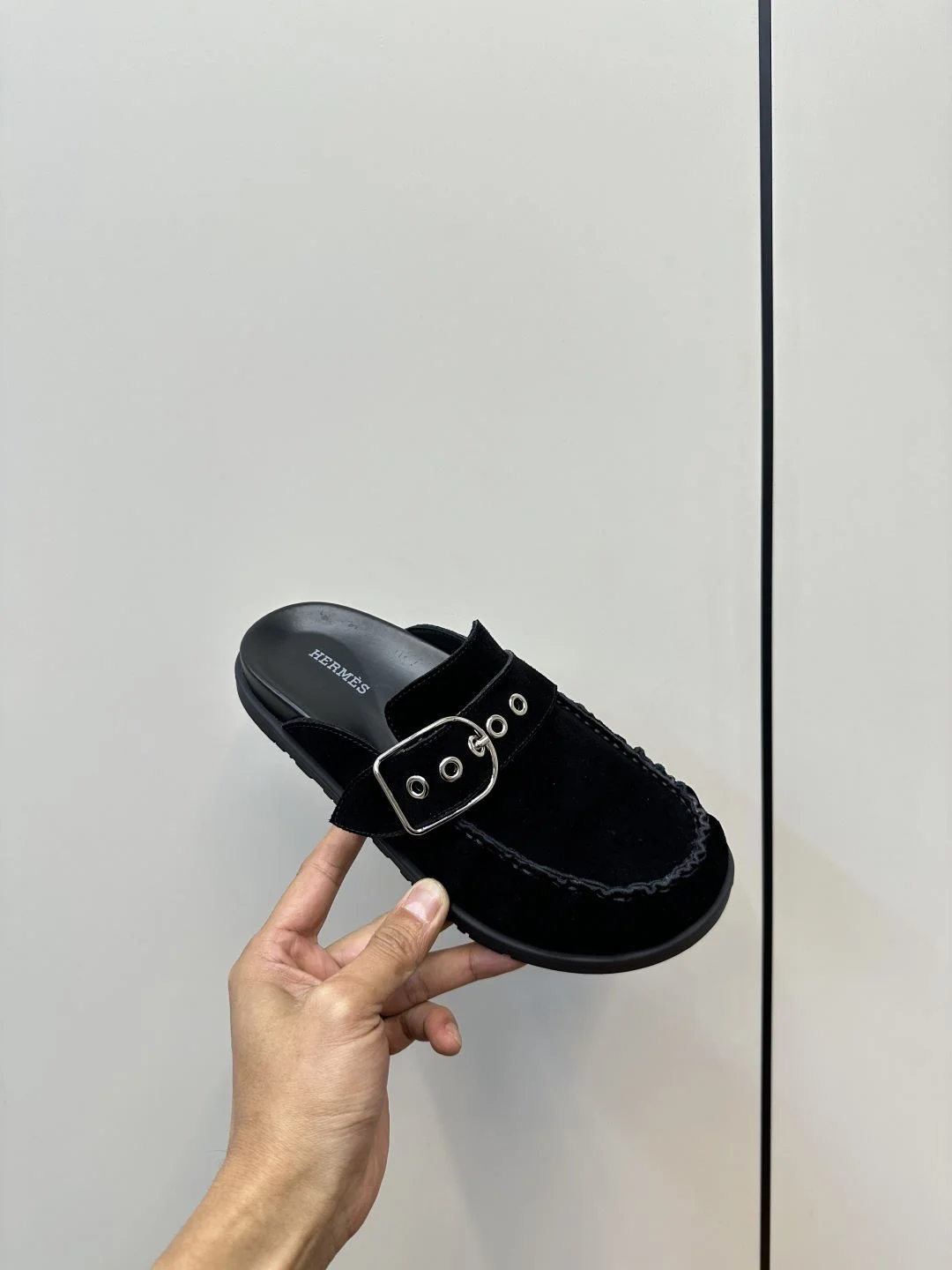 HighPerformance Hermes Slippers 26408