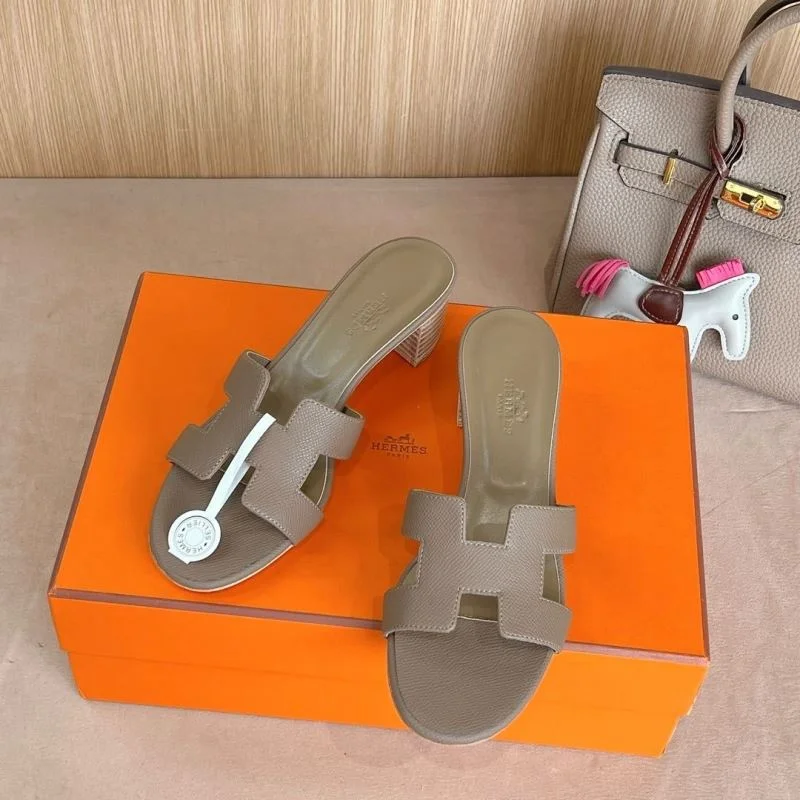 Seasonal Hermes Slippers 26403