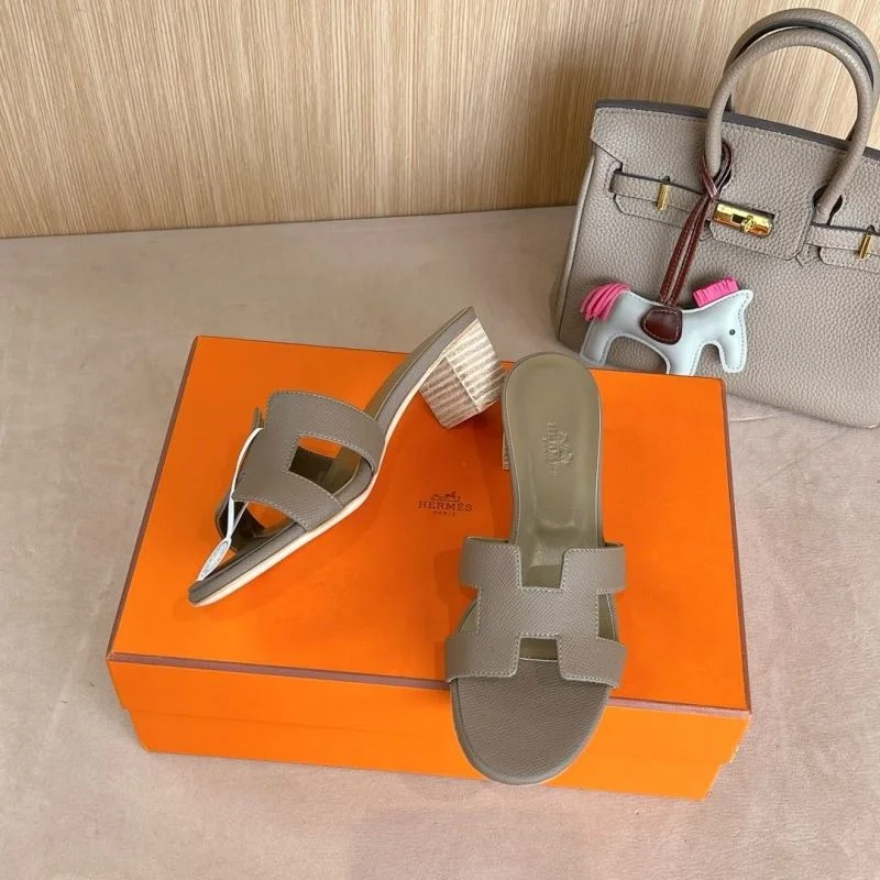 Seasonal Hermes Slippers 26403
