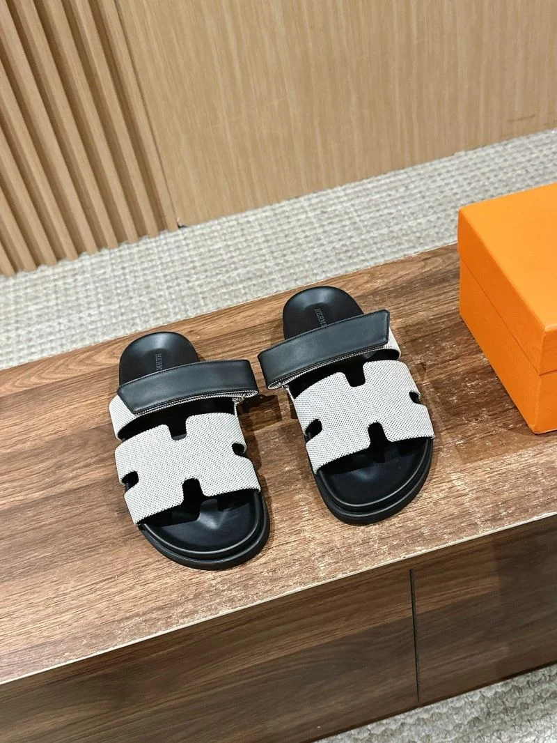 Bold Hermes Slippers 26391