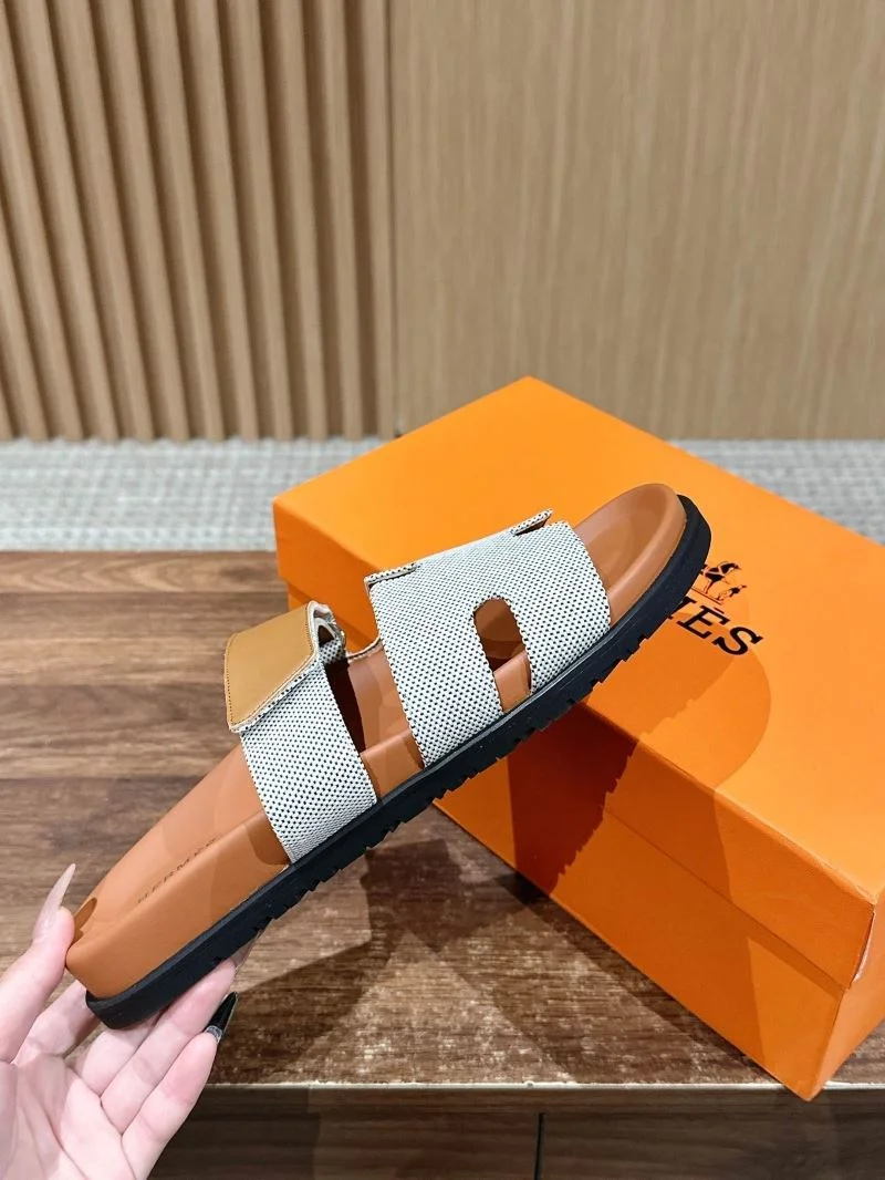 Trendsetting Hermes Slippers 26379