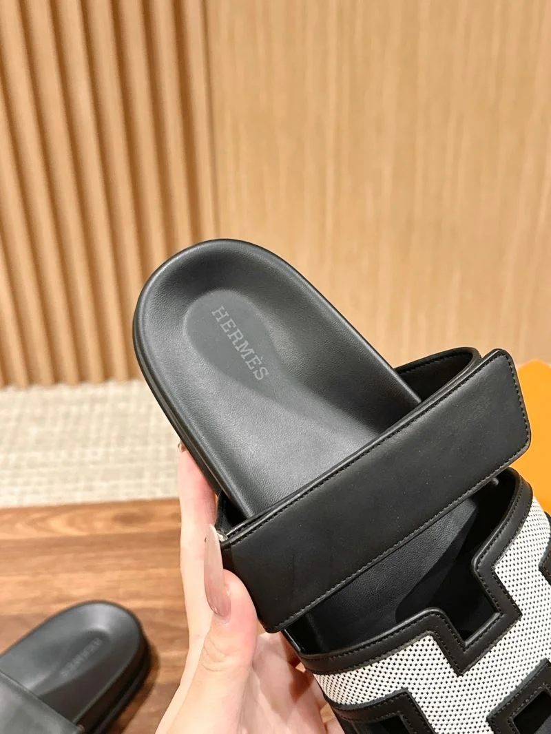 Refined Hermes Slippers 26364