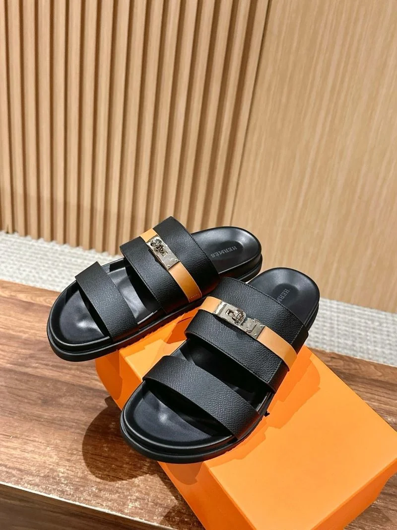Vibrant Hermes Slippers 26363