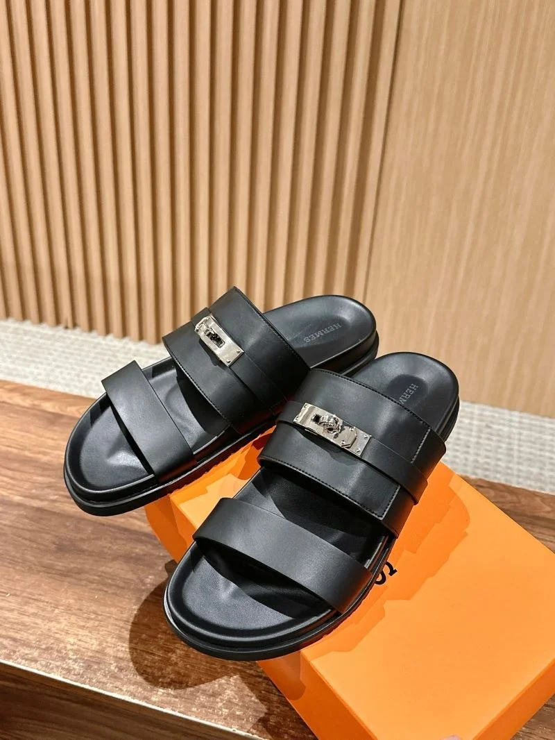 RelaxedFit Hermes Slippers 26358
