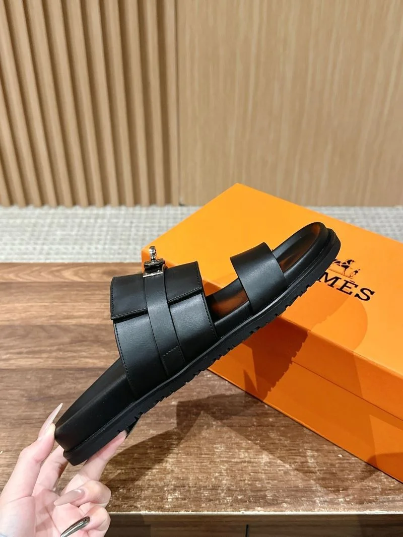 RelaxedFit Hermes Slippers 26358