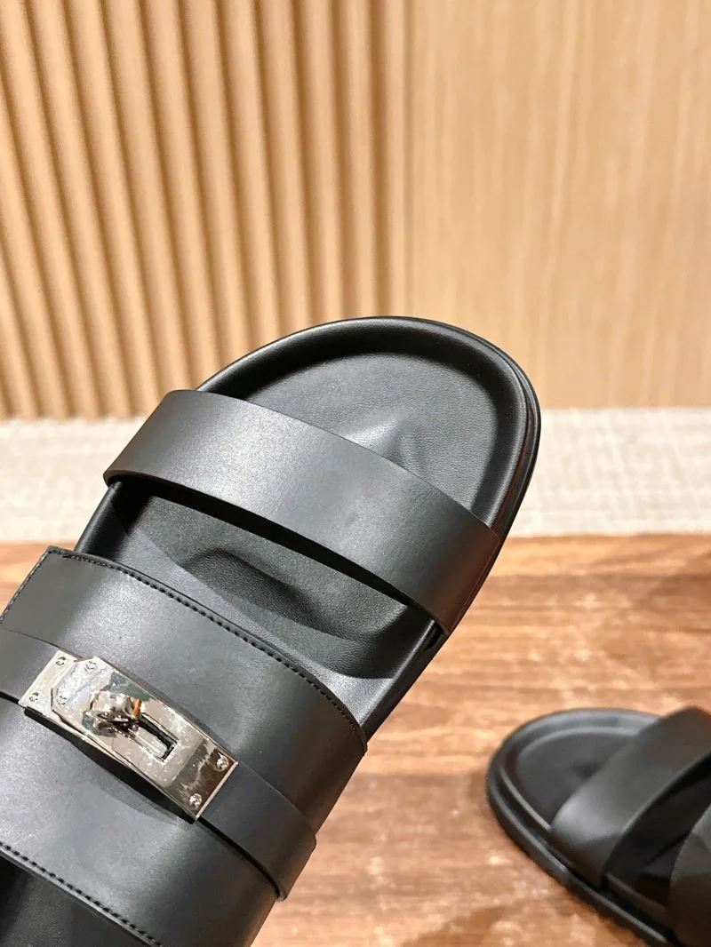 RelaxedFit Hermes Slippers 26358