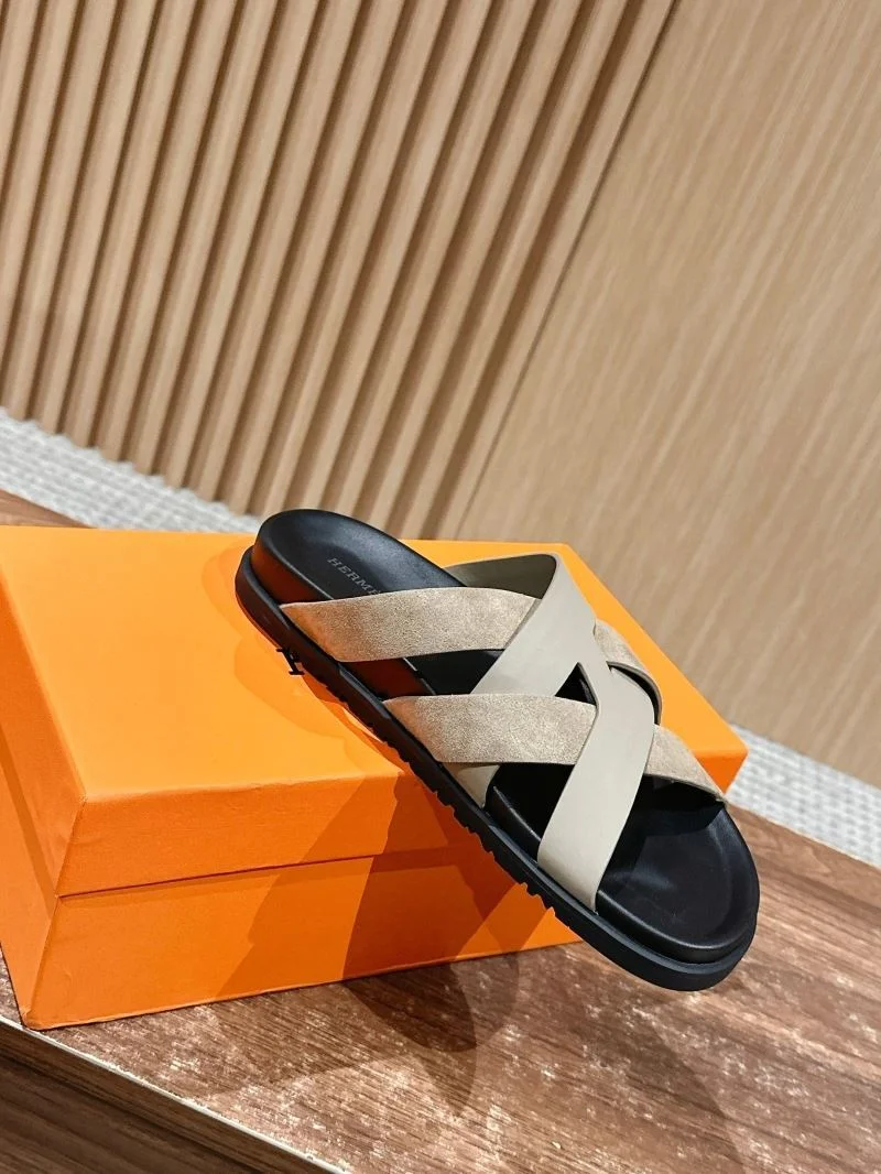 WellDesigned Hermes Slippers 26349