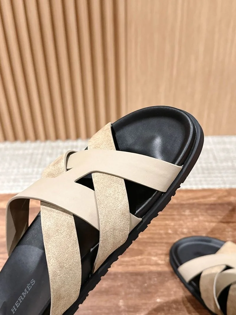WellDesigned Hermes Slippers 26349