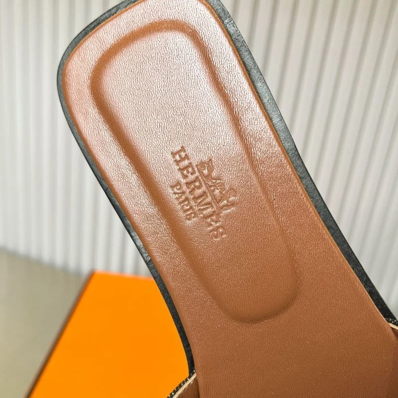 SmoothTexture Hermes Slippers 26380
