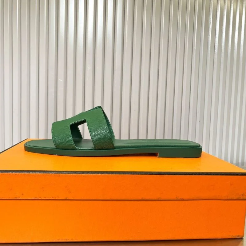 Minimalist Hermes Slippers 26309