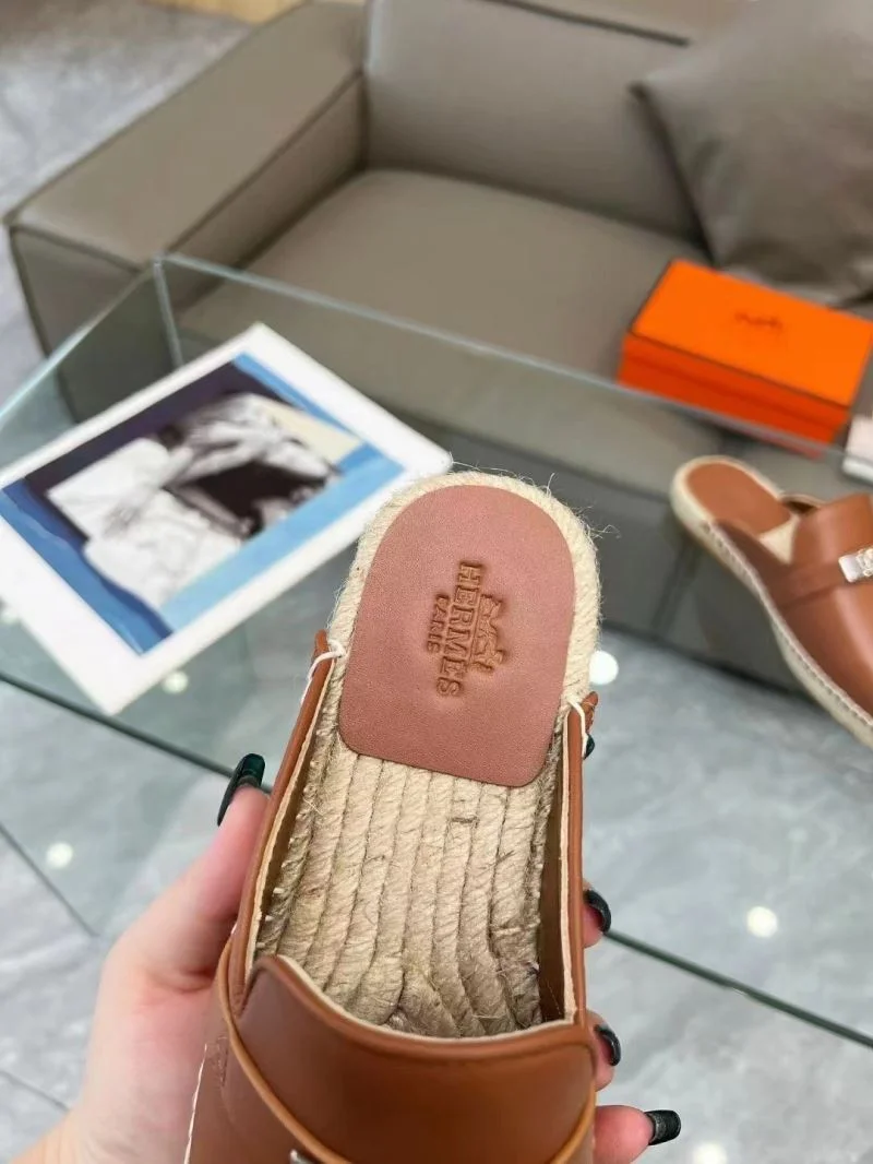 Sporty Hermes Slippers 26304