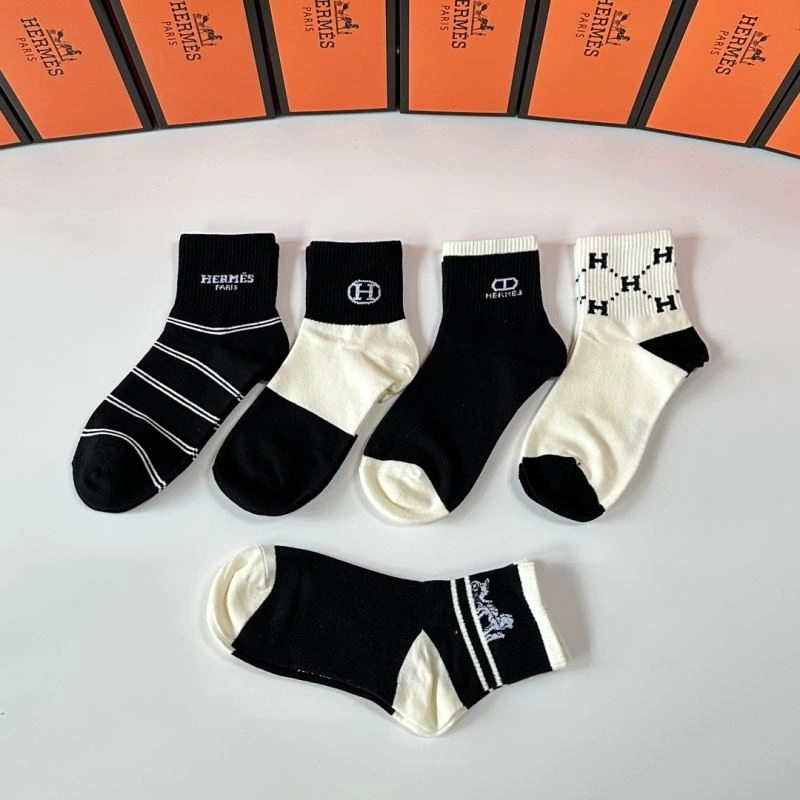 Seasonal Hermes Socks 273626