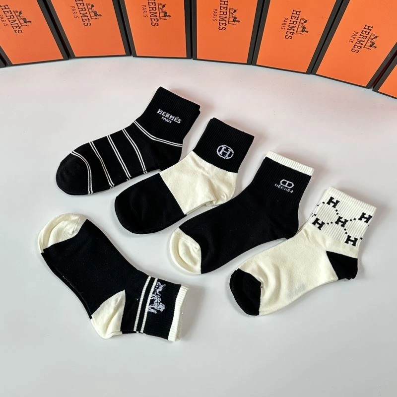 Seasonal Hermes Socks 273626