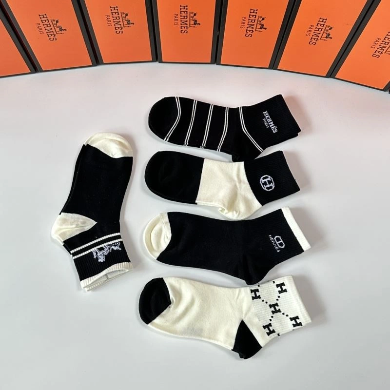Seasonal Hermes Socks 273626