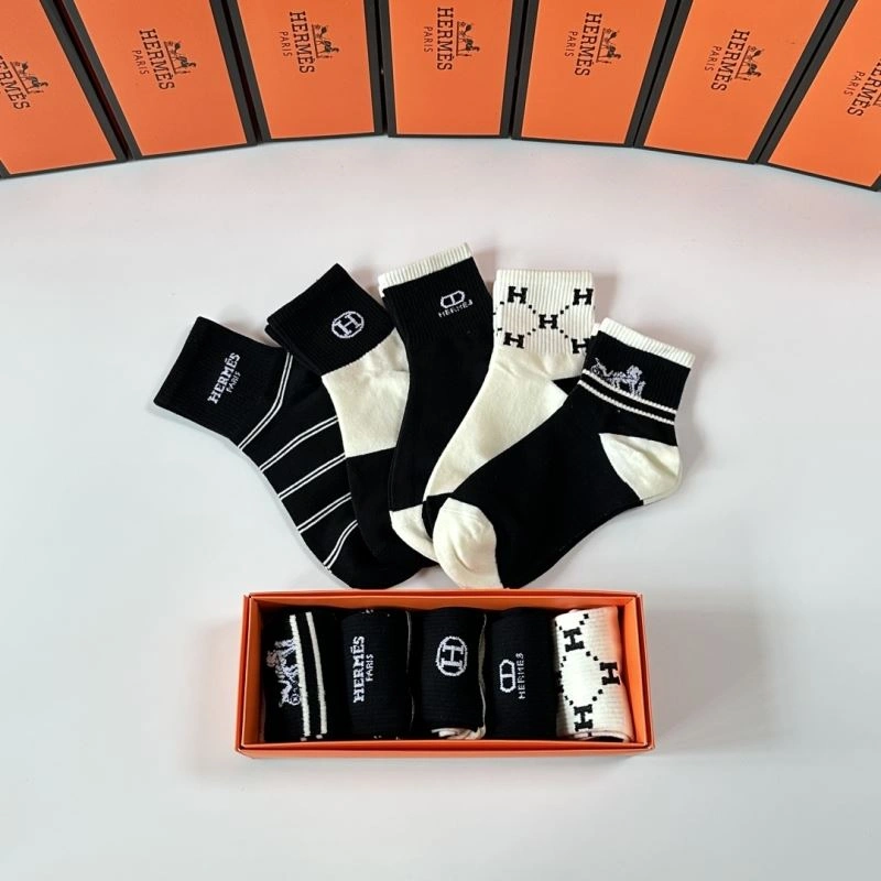 Seasonal Hermes Socks 273626