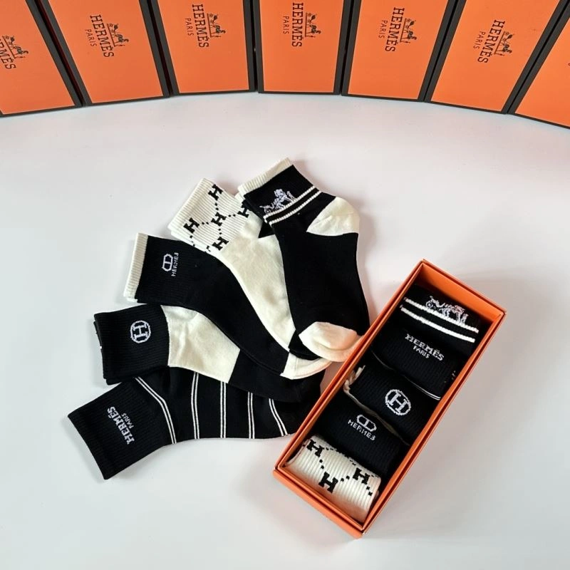 Seasonal Hermes Socks 273626
