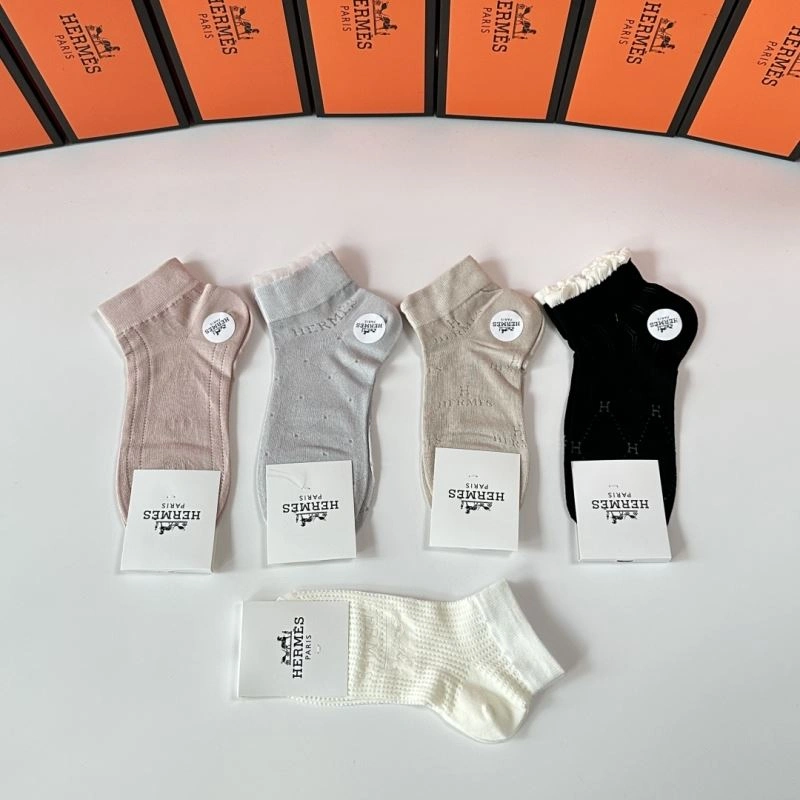 Versatile Hermes Socks 273630