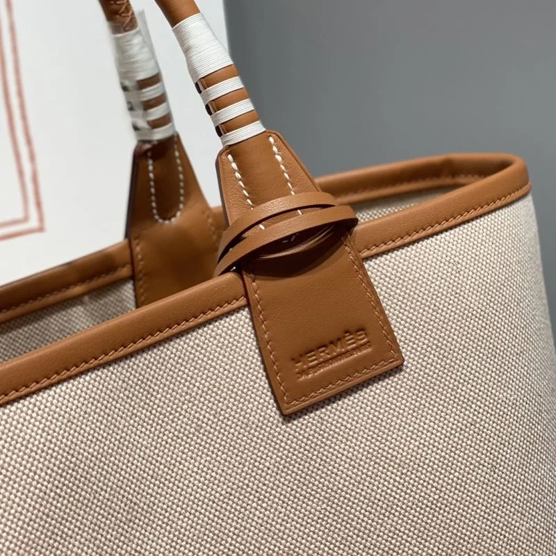 Resilient Hermes Steeple Bags 48565