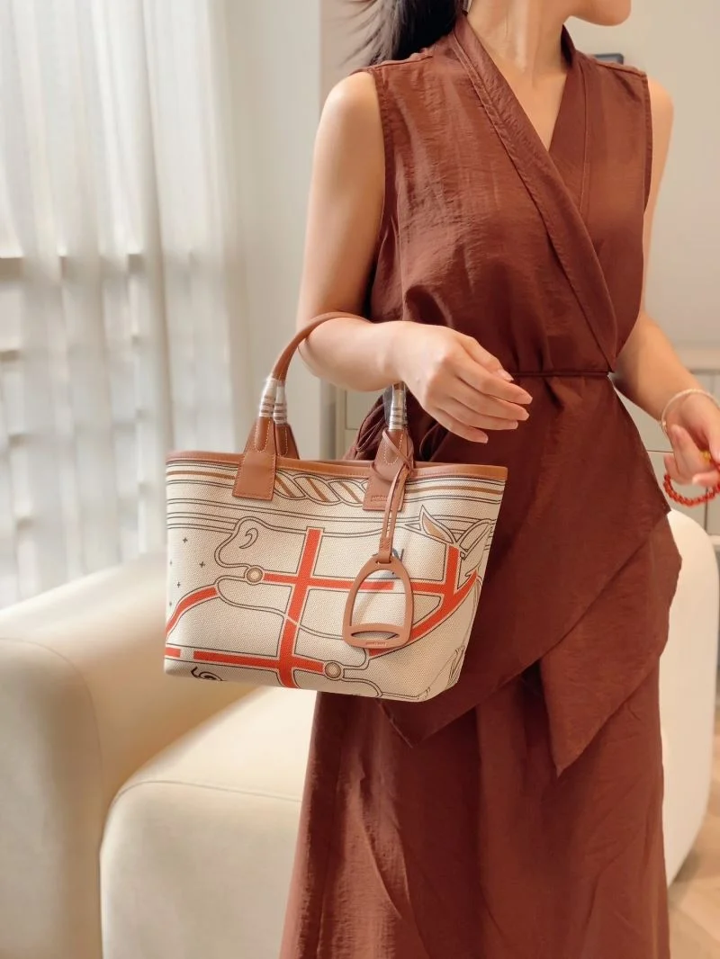 Lightweight Hermes Steeple Bags 48602