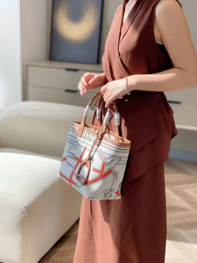 Lightweight Hermes Steeple Bags 48602