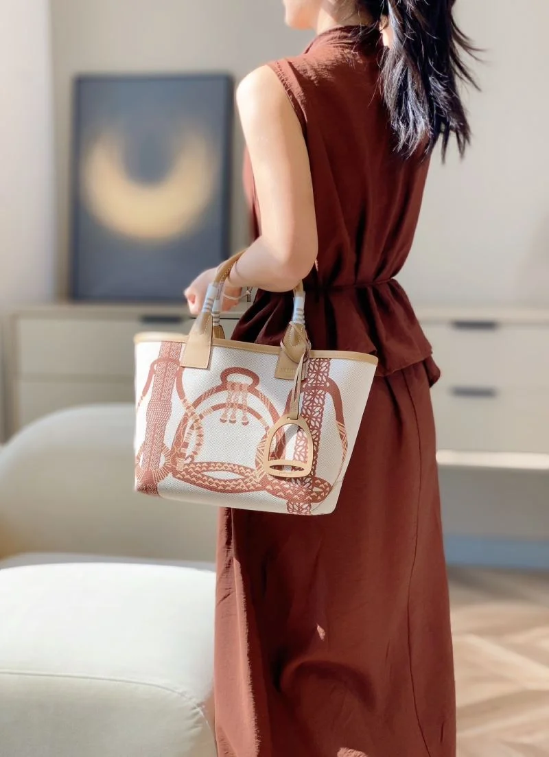 Durable Hermes Steeple Bags 48564