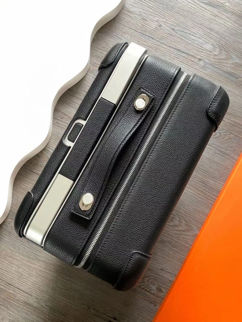 Classic Hermes Suitcase 69317