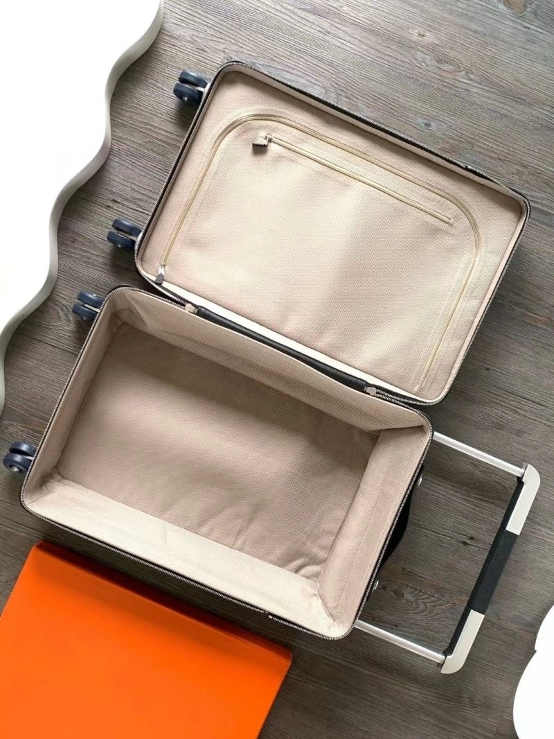 Classic Hermes Suitcase 69317