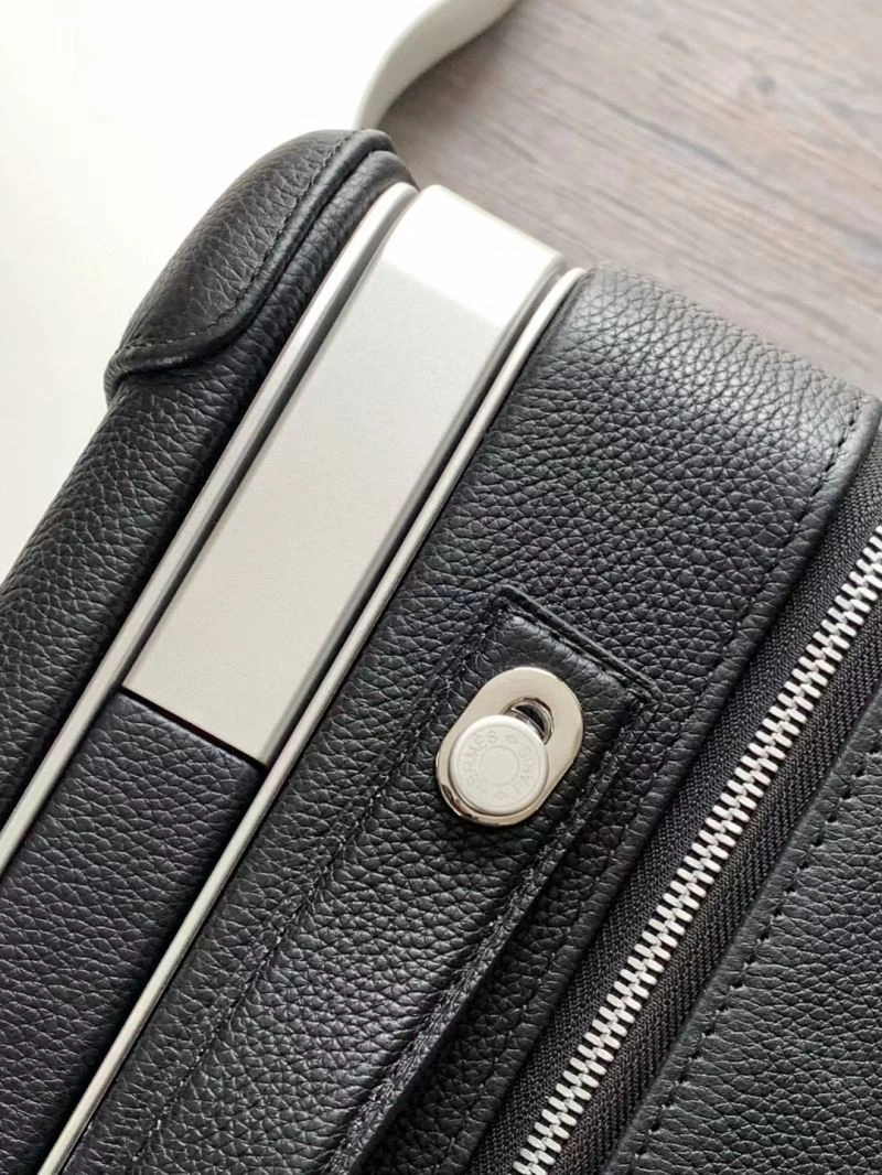 Classic Hermes Suitcase 69317
