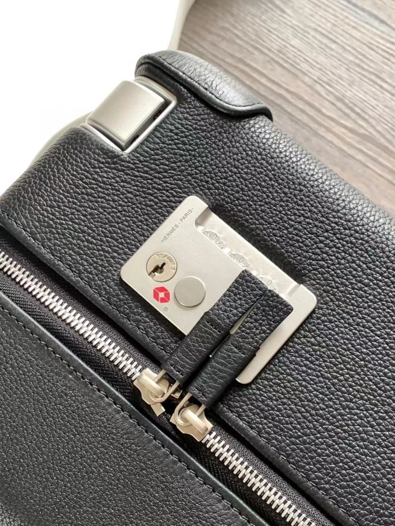 Classic Hermes Suitcase 69317