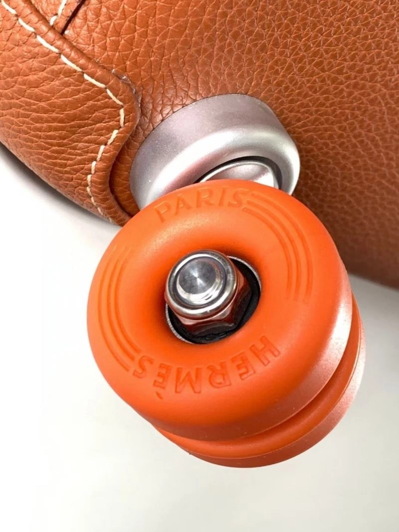 Breathable Hermes Suitcase 69310