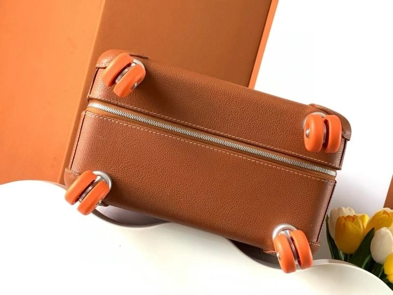 Breathable Hermes Suitcase 69310