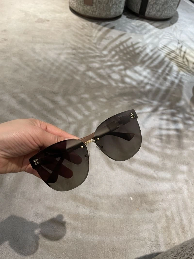 Refined Hermes Sunglasses 280128
