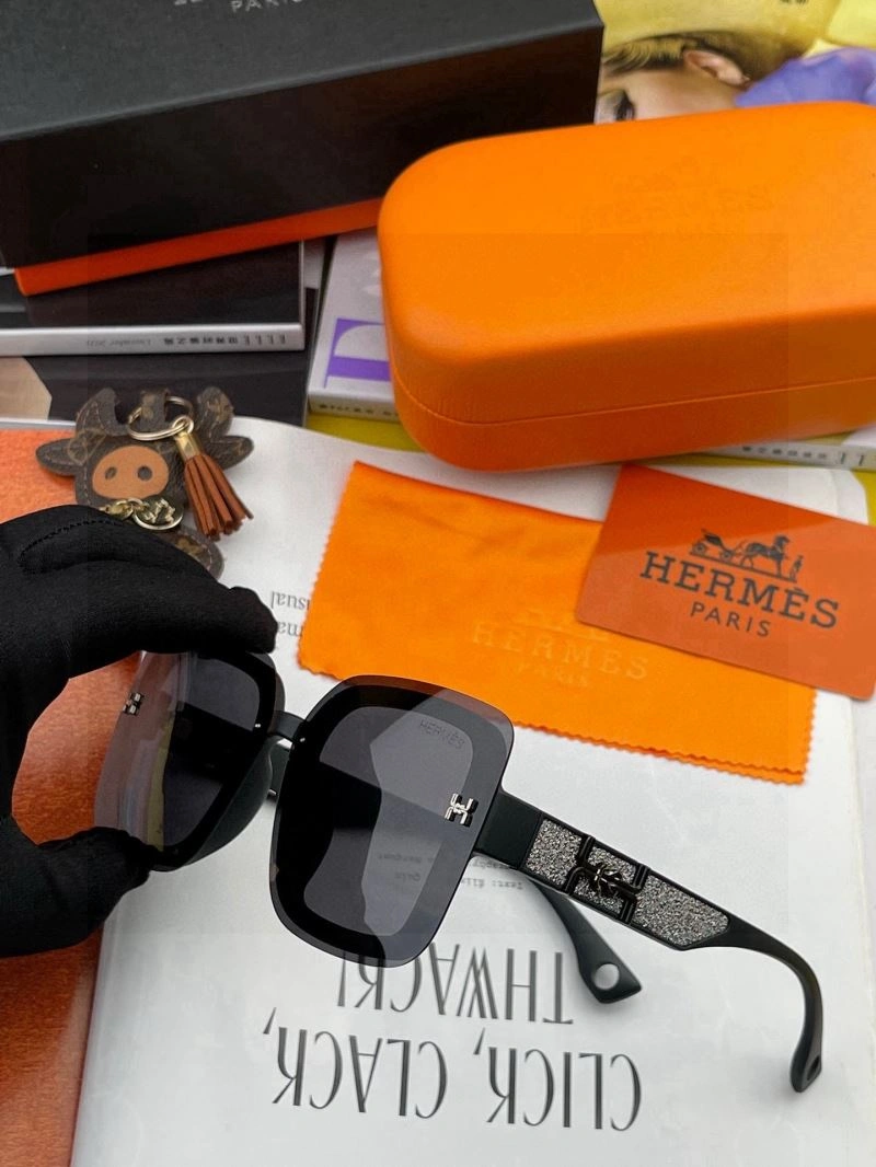 Neat Hermes Sunglasses 280187