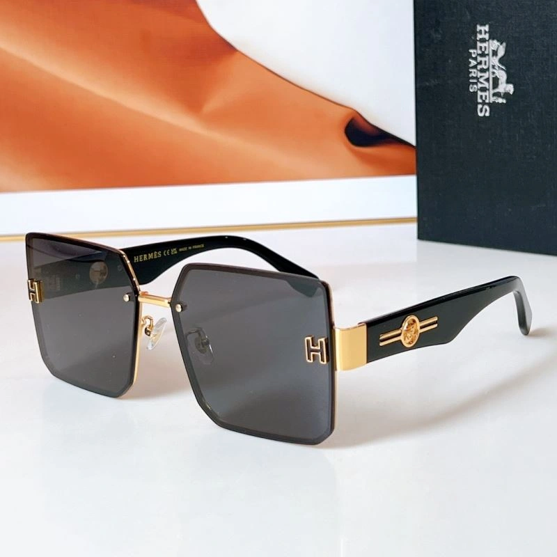 Hermes Sunglasses Attractive 280242