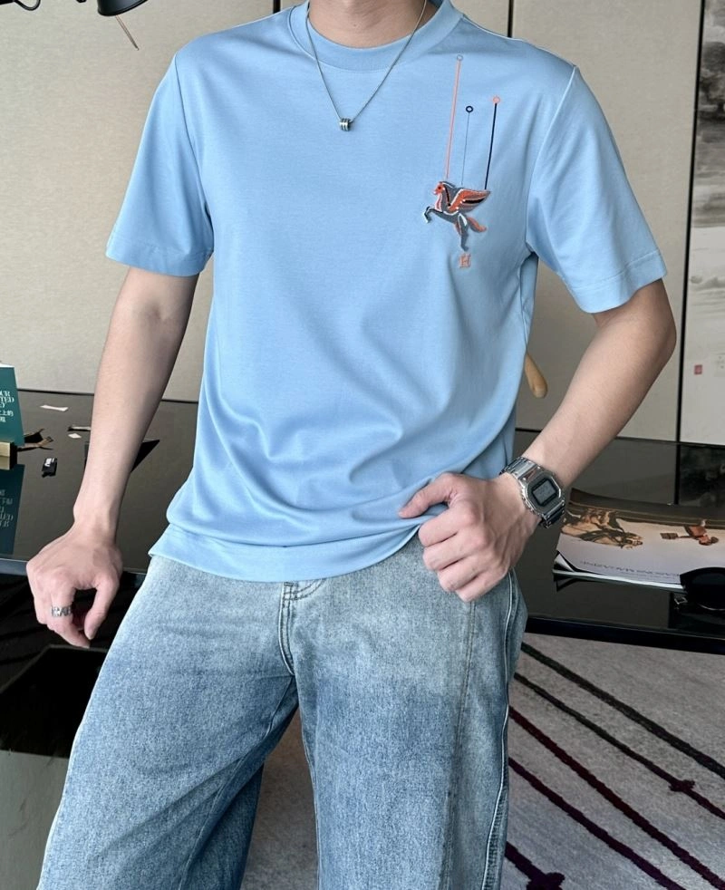 Versatile Hermes T-Shirts 129936