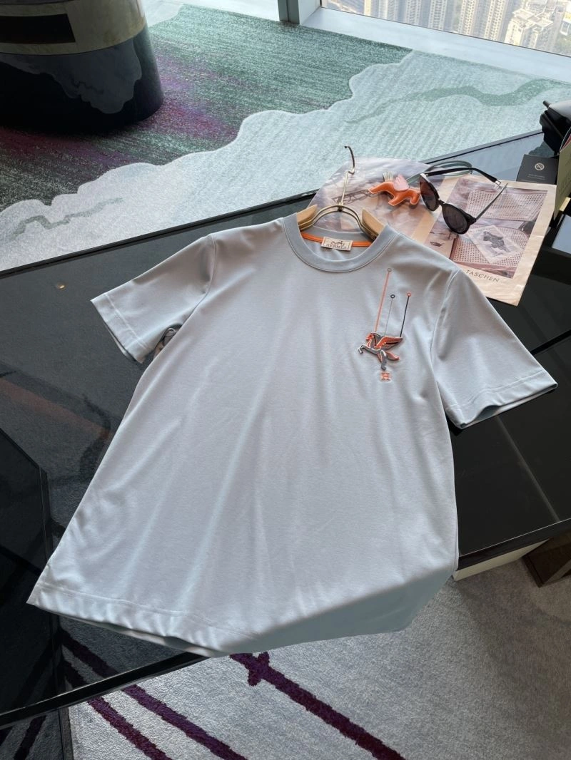 Versatile Hermes T-Shirts 129936