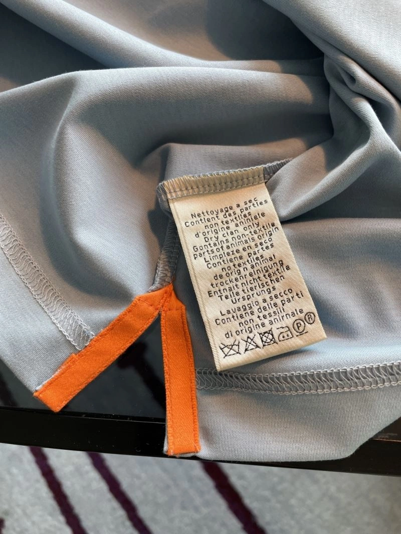 Versatile Hermes T-Shirts 129936