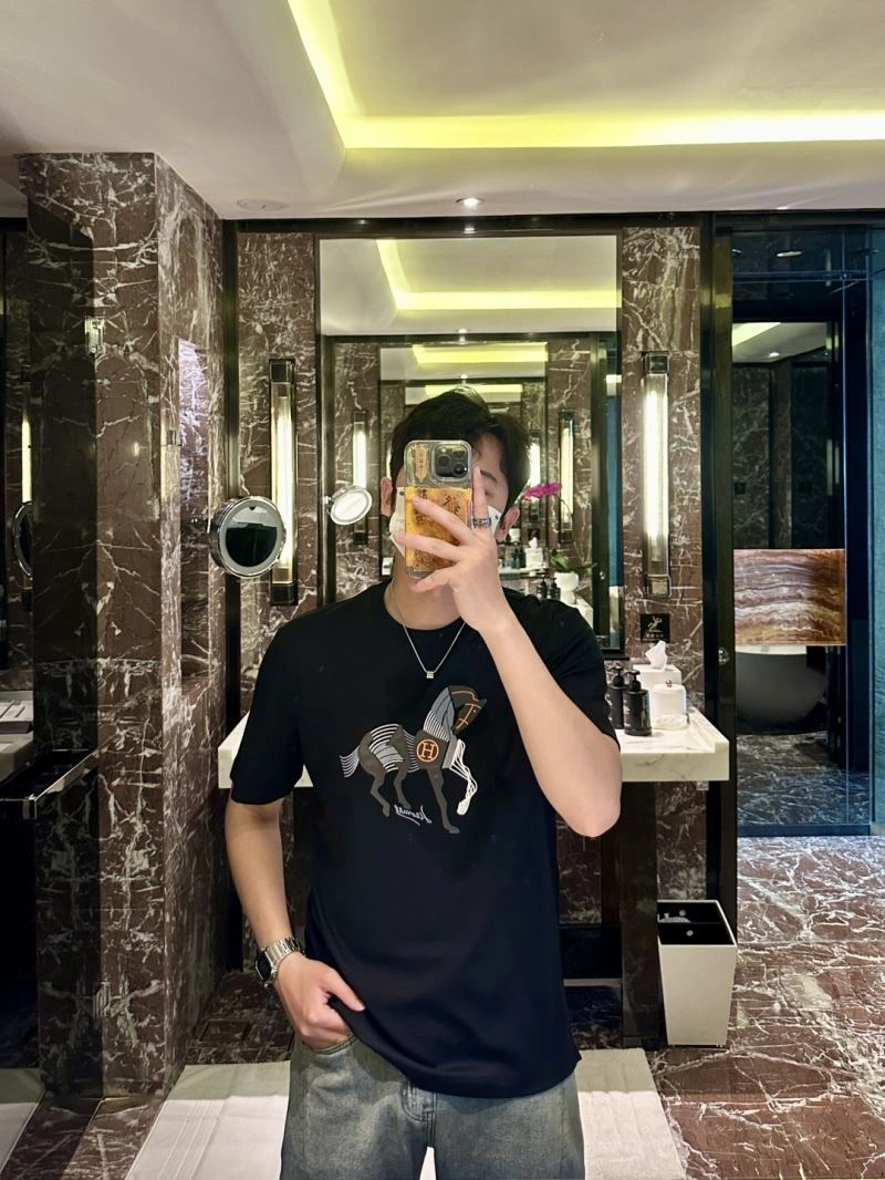 Affordable Hermes T-Shirts 129910
