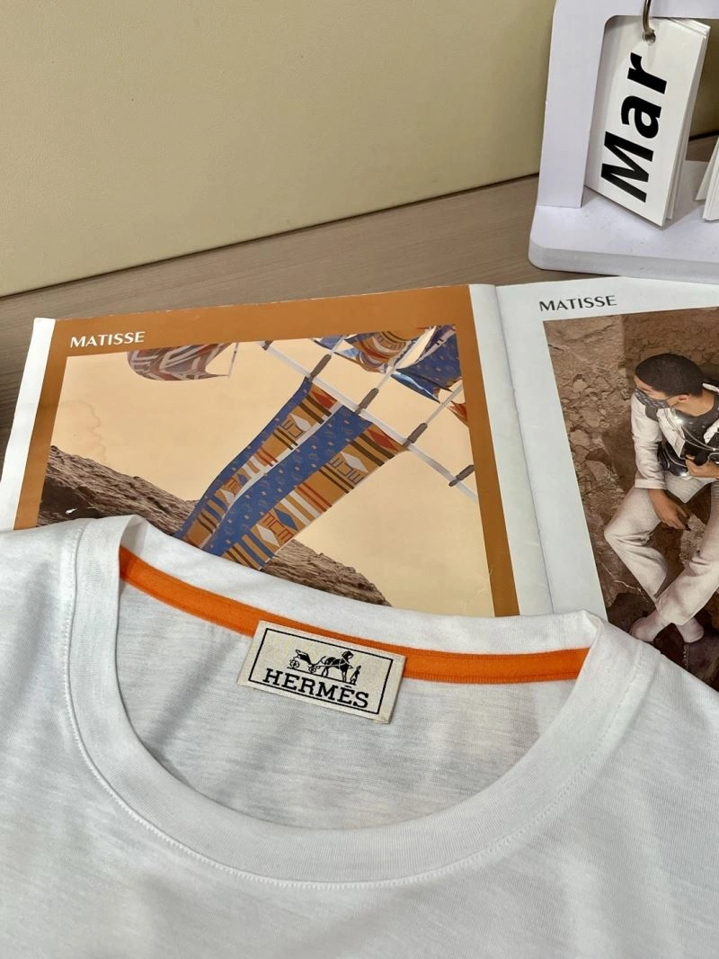 Snug Hermes T-Shirts 129755
