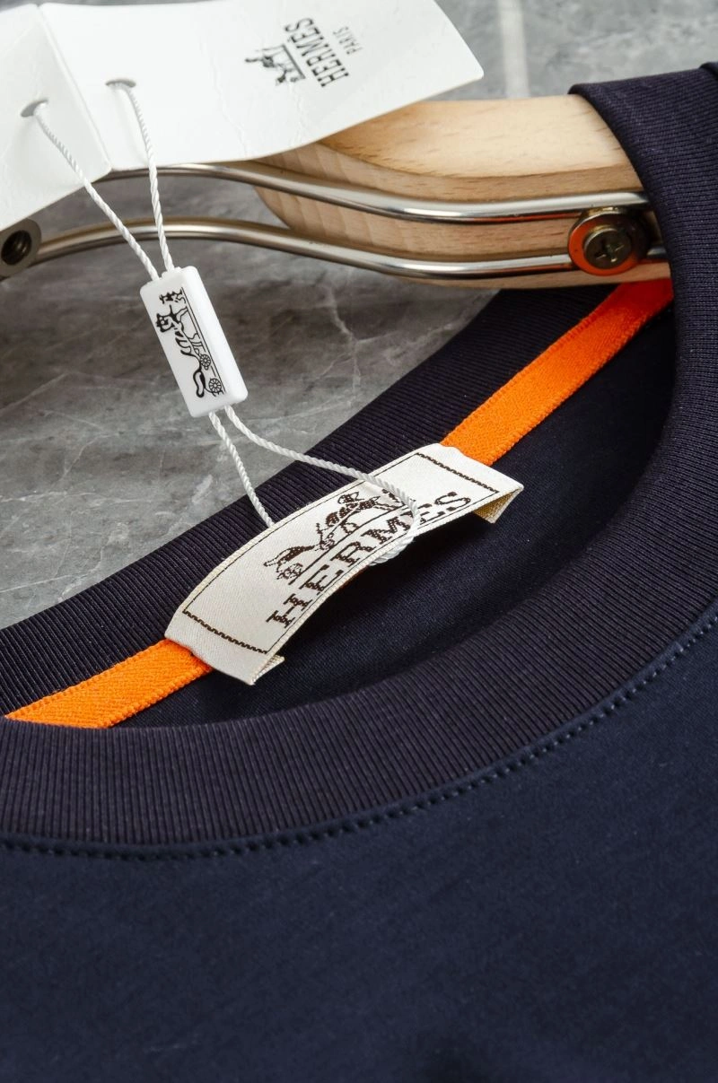 Hermes T-Shirts UrbanChic 129707