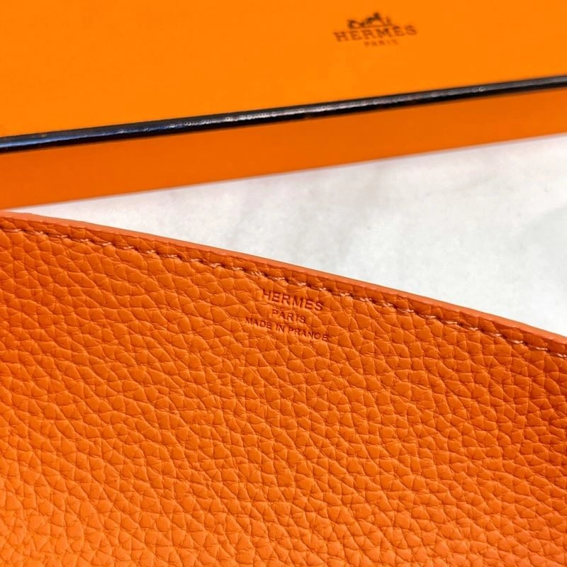 Minimalist Hermes Trays 274737