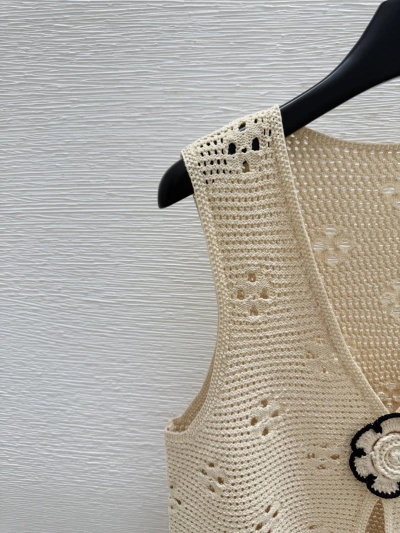 Contemporary Hermes Vest 129169