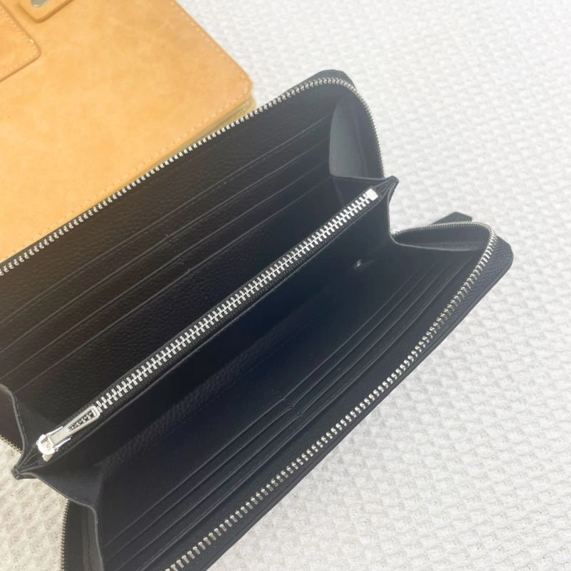Versatile Hermes Wallets Purse 88789