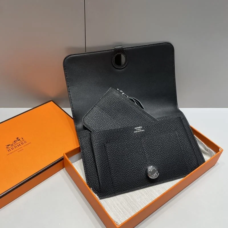 Hermes Wallets Purse Versatile 48557