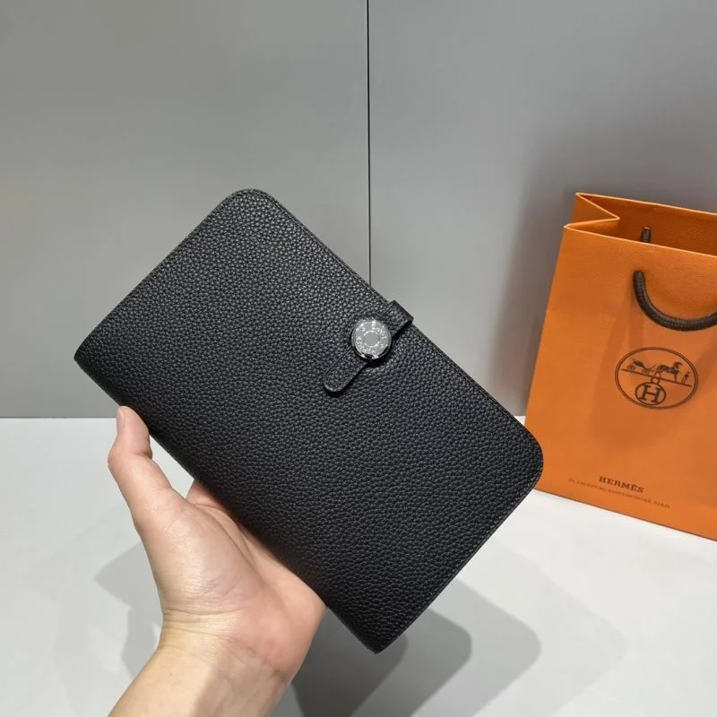 Hermes Wallets Purse Versatile 48557