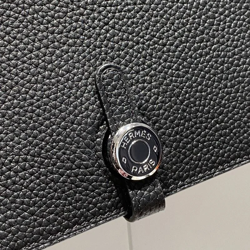 Hermes Wallets Purse Versatile 48557