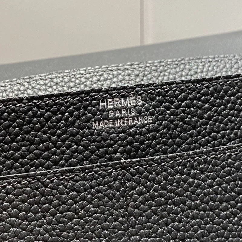 Hermes Wallets Purse Versatile 48557